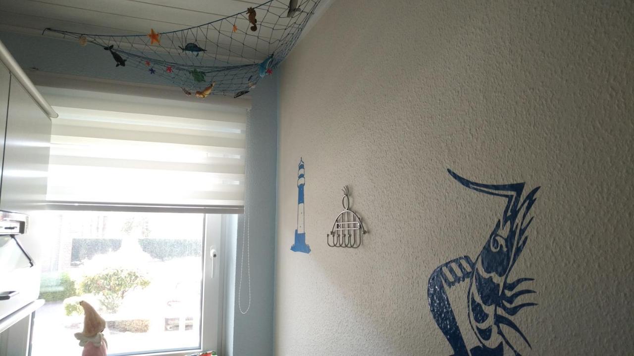 Haus Tertius - Strand- Und Hafennahe Ruhige Ferienwohnung Бюзум Экстерьер фото