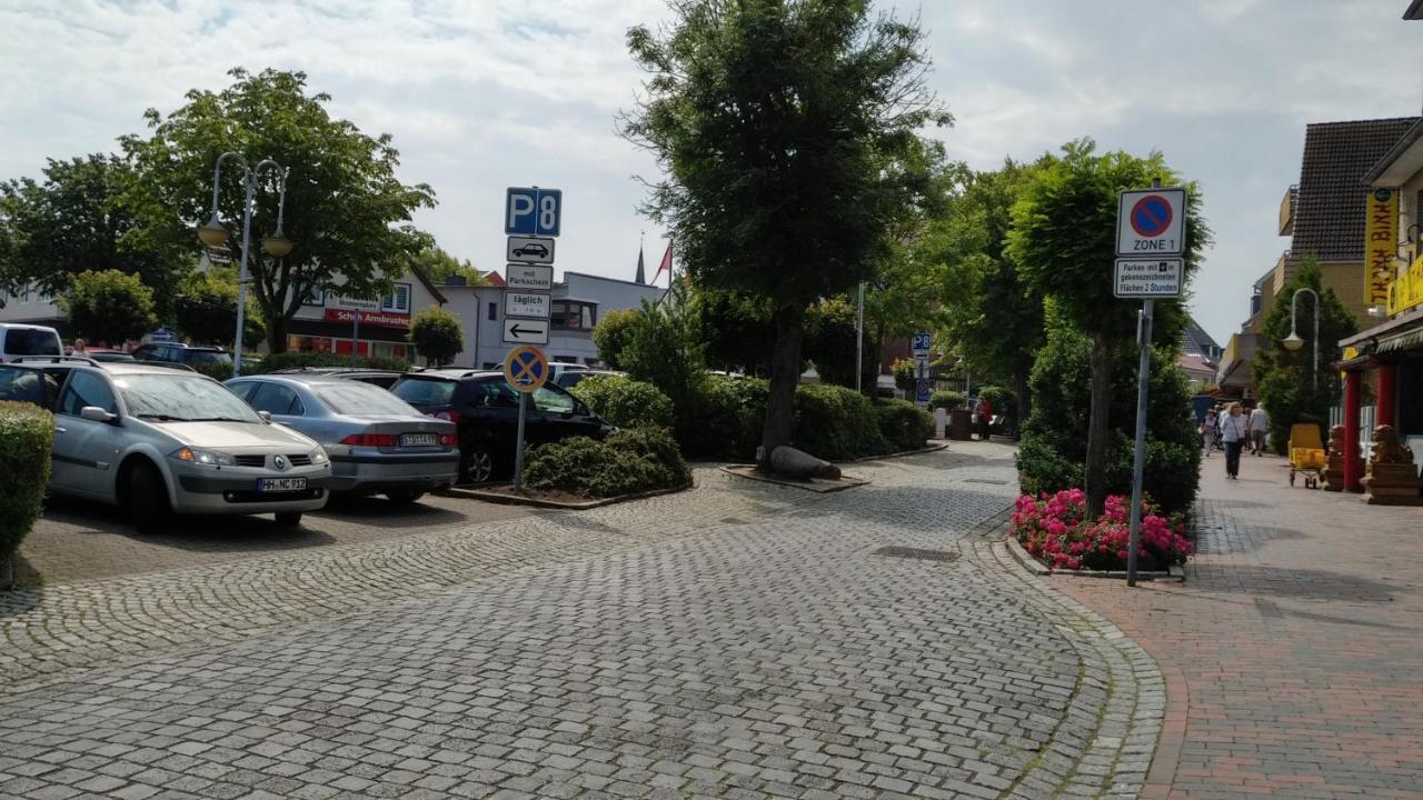 Haus Tertius - Strand- Und Hafennahe Ruhige Ferienwohnung Бюзум Экстерьер фото