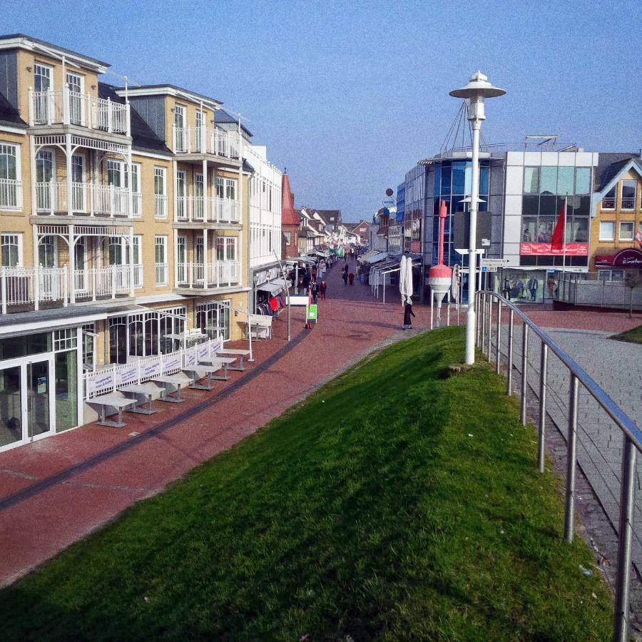 Haus Tertius - Strand- Und Hafennahe Ruhige Ferienwohnung Бюзум Экстерьер фото