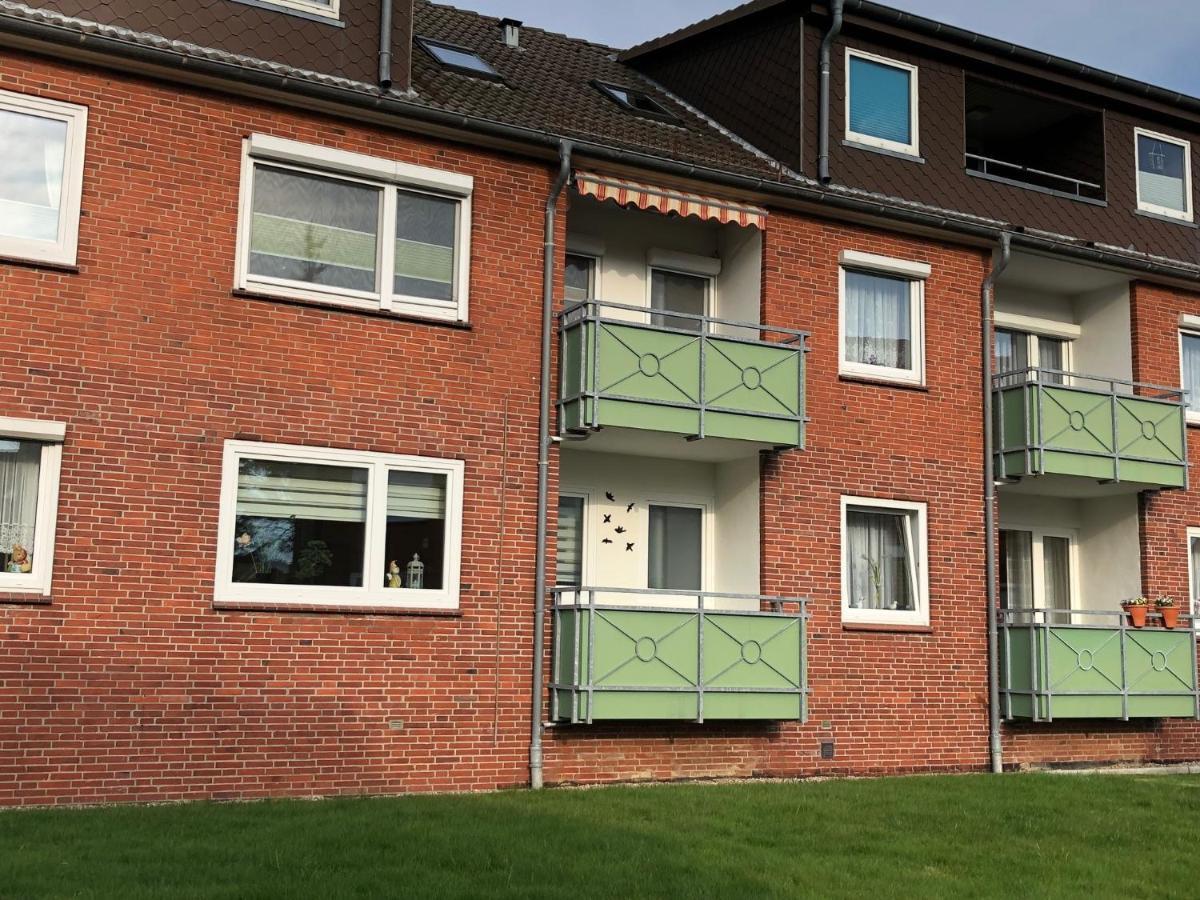 Haus Tertius - Strand- Und Hafennahe Ruhige Ferienwohnung Бюзум Экстерьер фото